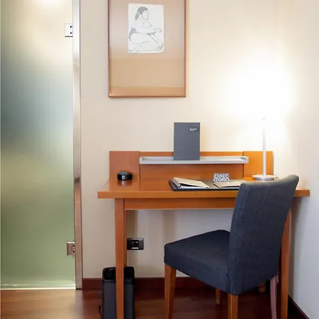 Hotel Ciutat 4*