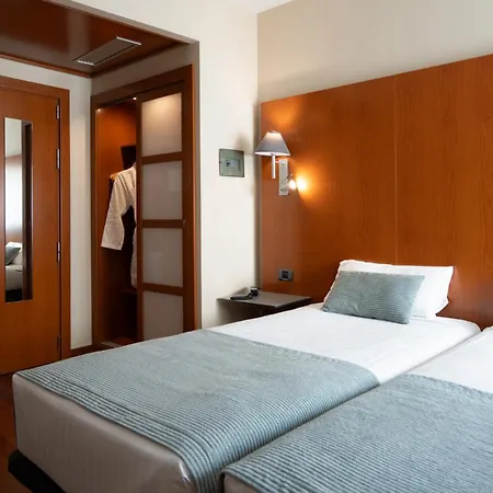 Ciutat 4*